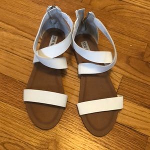 NWT Steve Madden white sandal size 8M